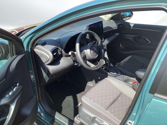 Vehicle image 3 Vehicle image 3