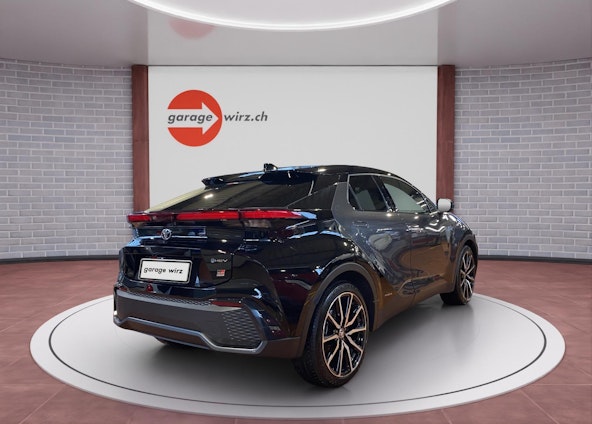 Vehicle image 4 Vehicle image 4