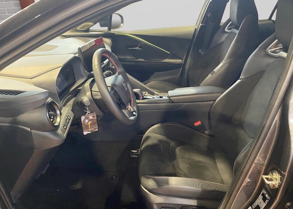 Vehicle image 7 Vehicle image 7