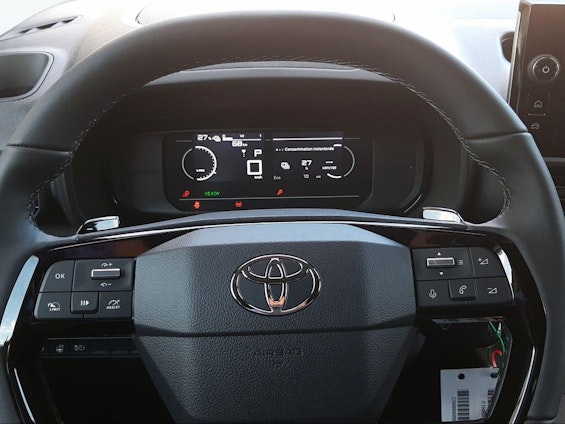 Vehicle image 9 Vehicle image 9