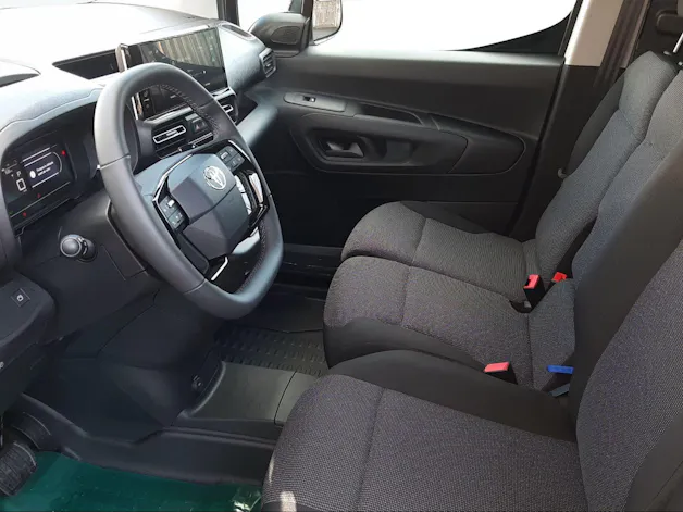 Toyota PROACE CITY Van L2 52KWh Active