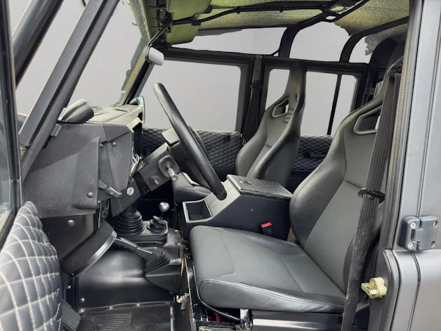 Land Rover Defender 110 SW 2.5 Td5