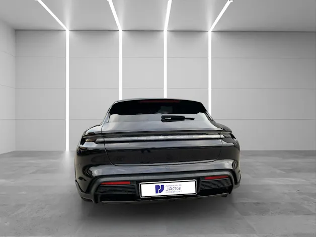 Porsche Taycan 4S Cross Turismo / 5 places