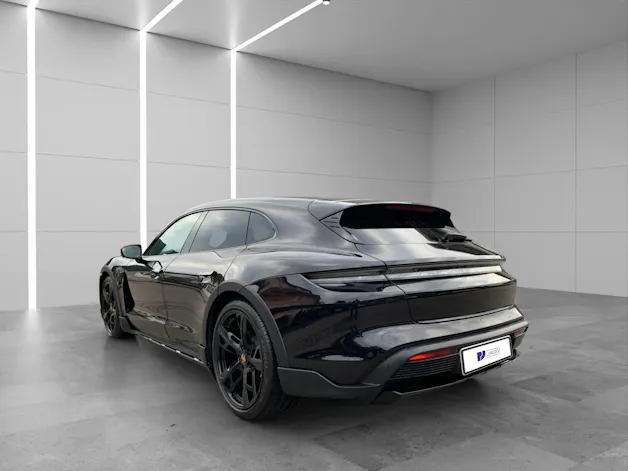 Porsche Taycan 4S Cross Turismo / 5 places
