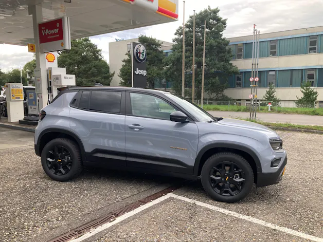 Jeep Avenger 1.2 Turbo MHEV Summit Sky