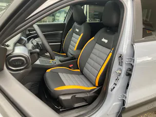 Jeep Avenger 1.2 Turbo MHEV Summit Sky