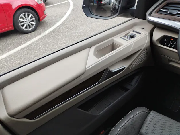 VW Multivan 2.0 TDI Style DSG Lang