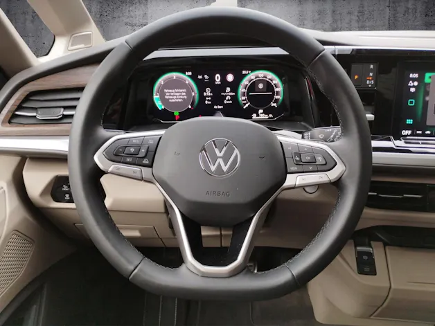 VW Multivan 2.0 TDI Style DSG Lang