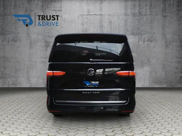 VW Multivan 2.0 TDI Style DSG Lang
