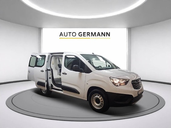 Vehicle image 3 Vehicle image 3