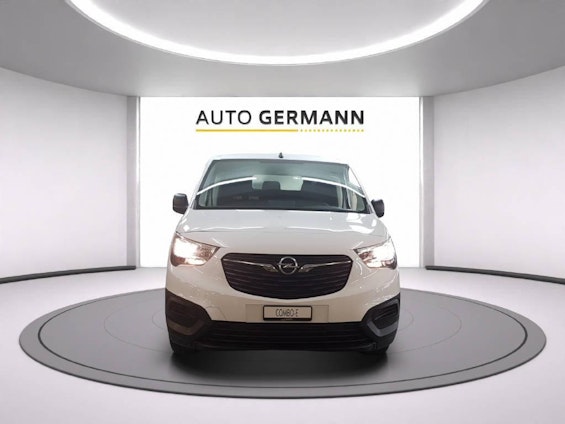 Vehicle image 4 Vehicle image 4