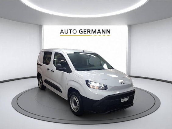 Vehicle image 3 Vehicle image 3