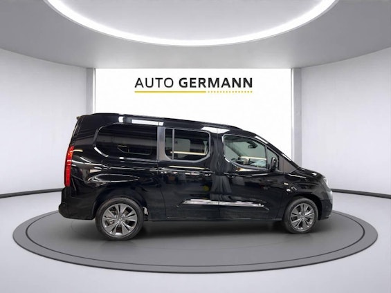 Vehicle image 6 Vehicle image 6