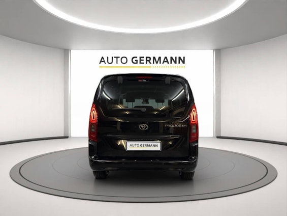 Vehicle image 5 Vehicle image 5