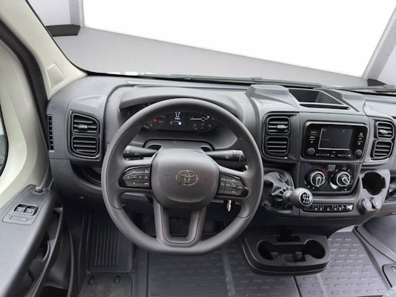 Vehicle image 7 Vehicle image 7