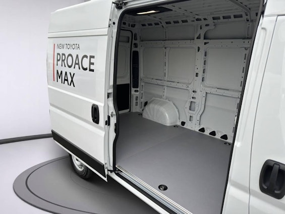 Vehicle image 10 Vehicle image 10