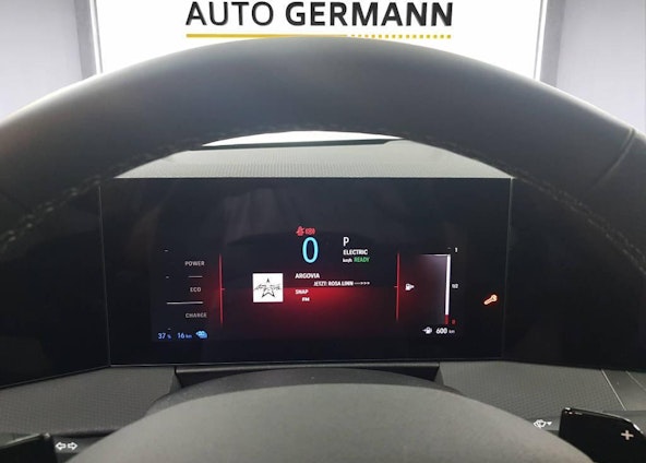 Vehicle image 9 Vehicle image 9