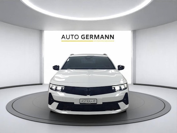 Vehicle image 4 Vehicle image 4