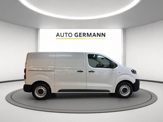 Vehicle image 6 Vehicle image 6