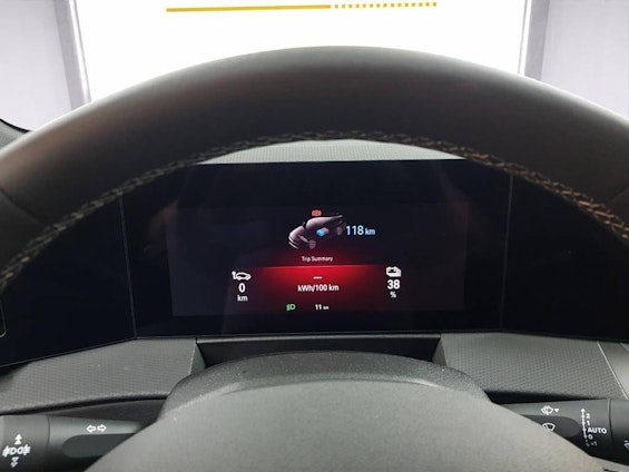 Vehicle image 9 Vehicle image 9