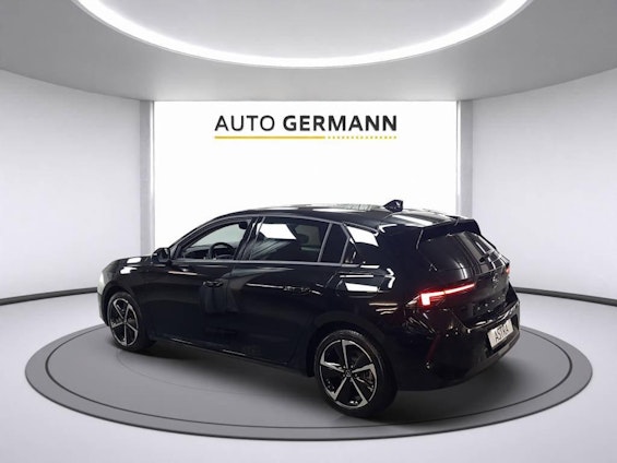 Vehicle image 3 Vehicle image 3