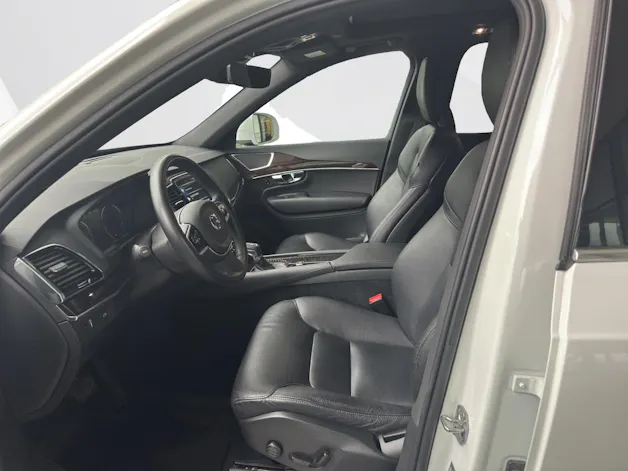 Volvo XC90 2.0 D5 Momentum 7P. AWD
