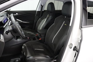 Vehicle image OPEL Grandland 1.6 T PHEV GSE