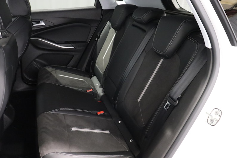 Vehicle image OPEL GRANDLAND