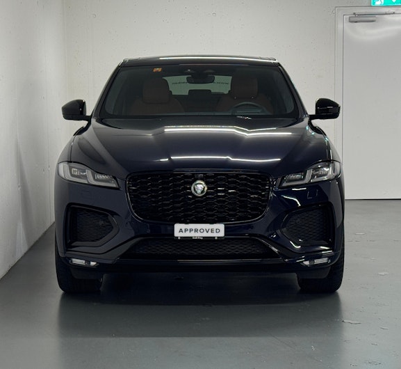 Vehicle image JAGUAR F-PACE