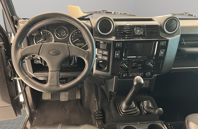 Vehicle image 6 Vehicle image 6