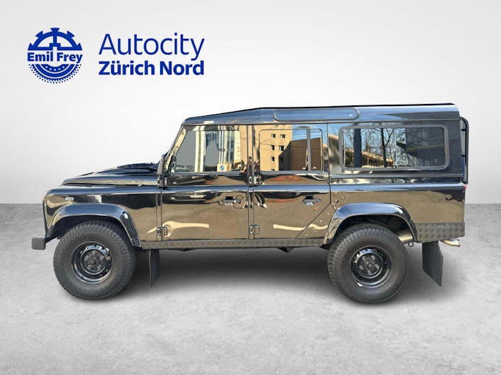 Vehicle image LAND ROVER DEFENDER