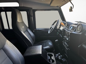Vehicle image LAND ROVER Defender 110 2.2 TD4 SW SE