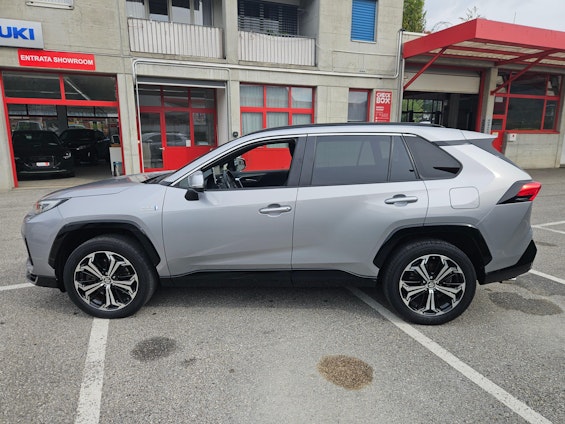 Vehicle image 3 Vehicle image 3