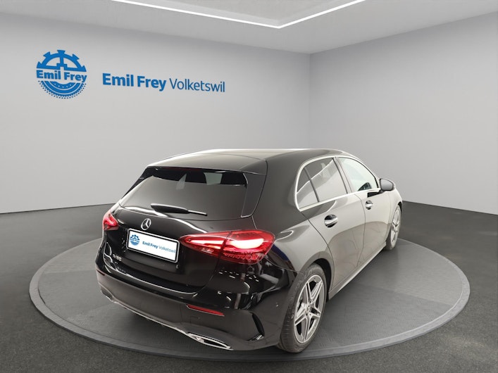 Vehicle image MERCEDES-BENZ A 180