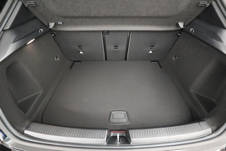 Vehicle image MERCEDES-BENZ A 180