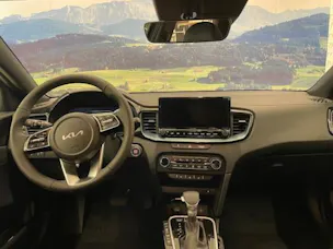 Kia XCeed 1.6TGD Greydit. DCT