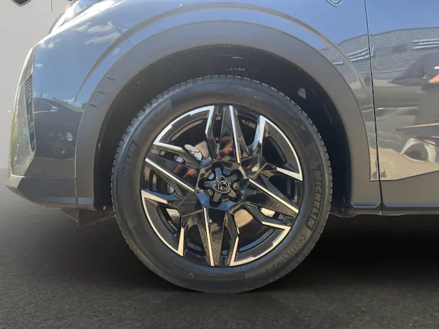 Peugeot 5008 1.2 Hybrid GT