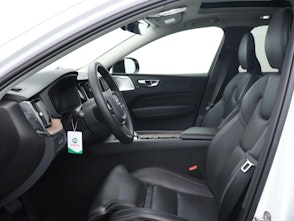 Vehicle image VOLVO XC60 2.0 T8 TE XCENTRIC eAWD