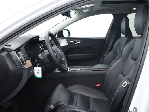 VOLVO XC60 2.0 T8 TE XCENTRIC eAWD 2