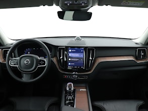 Vehicle image VOLVO XC60 2.0 T8 TE XCENTRIC eAWD