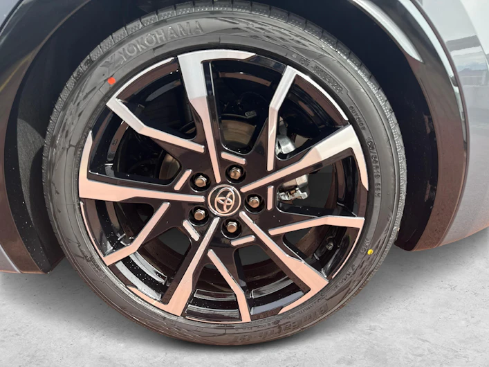 immagine del veicolo TOYOTA PRIUS+