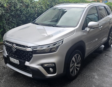 Vehicle image SUZUKI S-CROSS 0 Vehicle image SUZUKI S-CROSS 0
