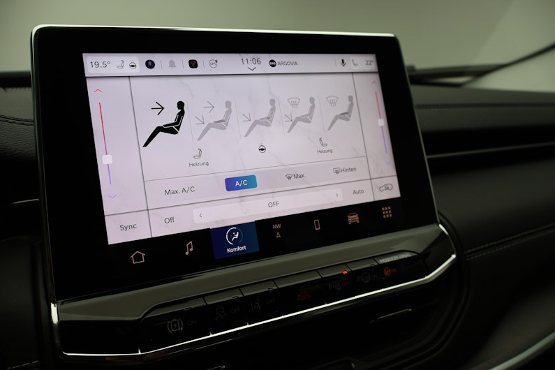 Vehicle image JEEP COMPASS