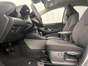 Vehicle image TOYOTA Yaris 1.5 VVT-i HSD Trend