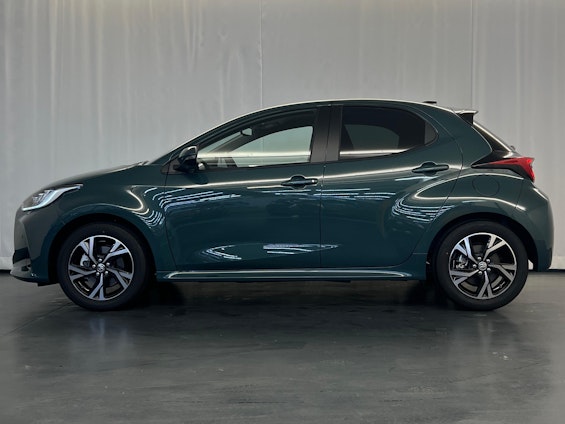 Vehicle image 3 Vehicle image 3