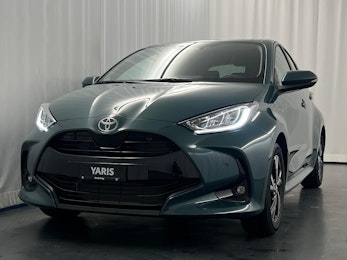 Vehicle image TOYOTA Yaris 1.5 VVT-i HSD Trend
