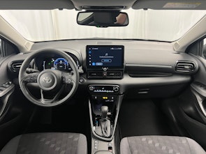 Vehicle image TOYOTA Yaris 1.5 VVT-i HSD Trend