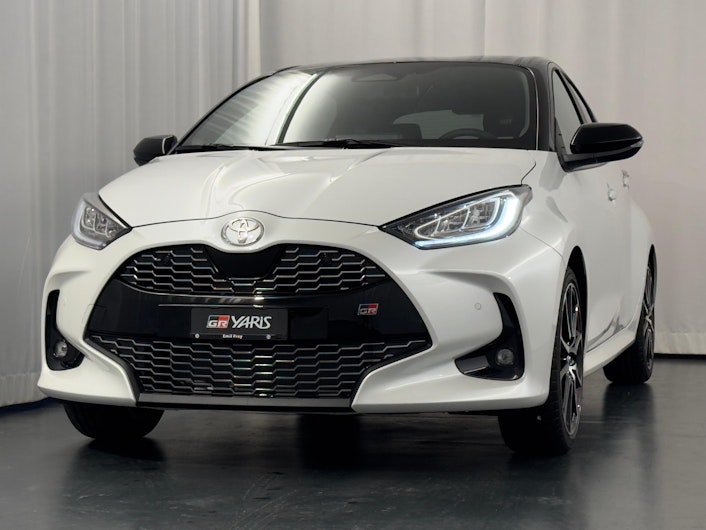 Vehicle image TOYOTA YARIS