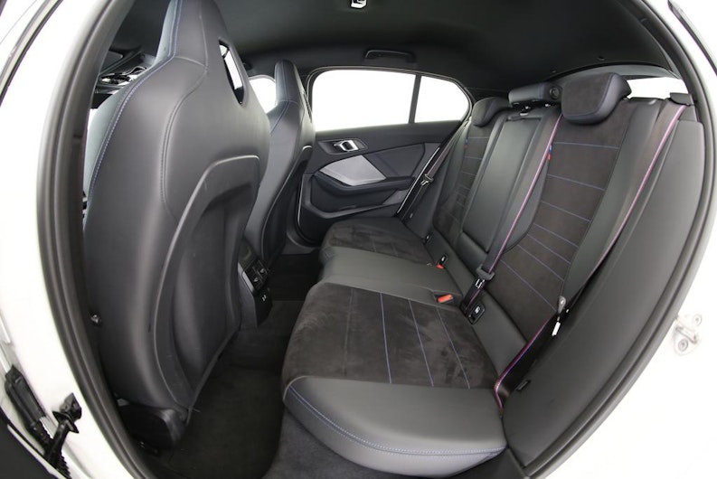 Vehicle image BMW 1 SERIES