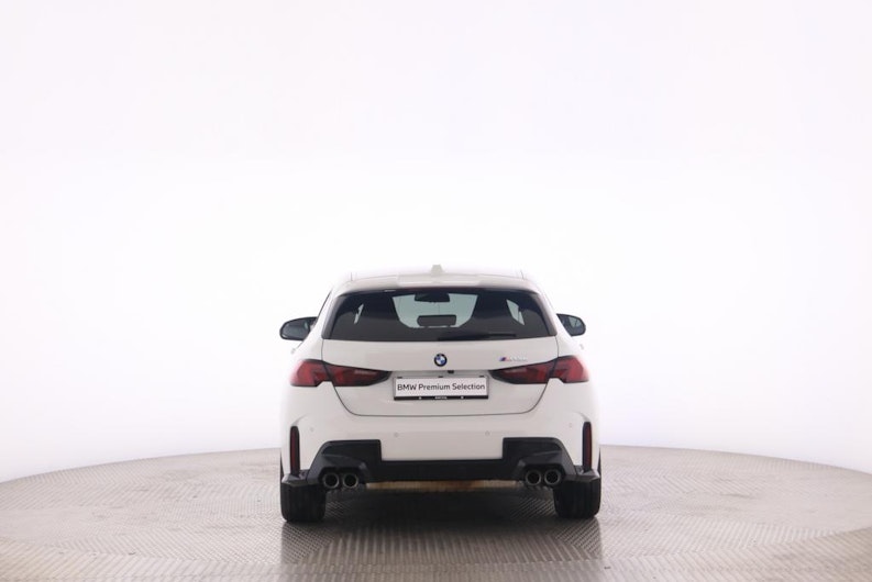 Vehicle image BMW 1 SERIES